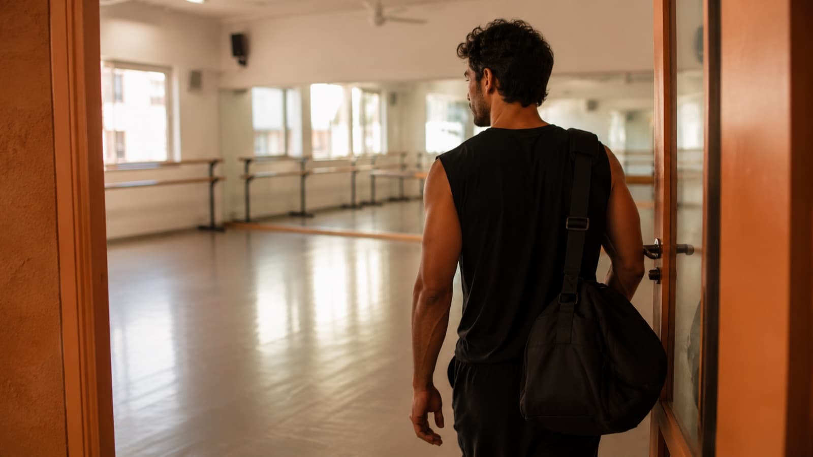 Grade de horários de uma escola de dança com turmas do fim da tarde lotadas
